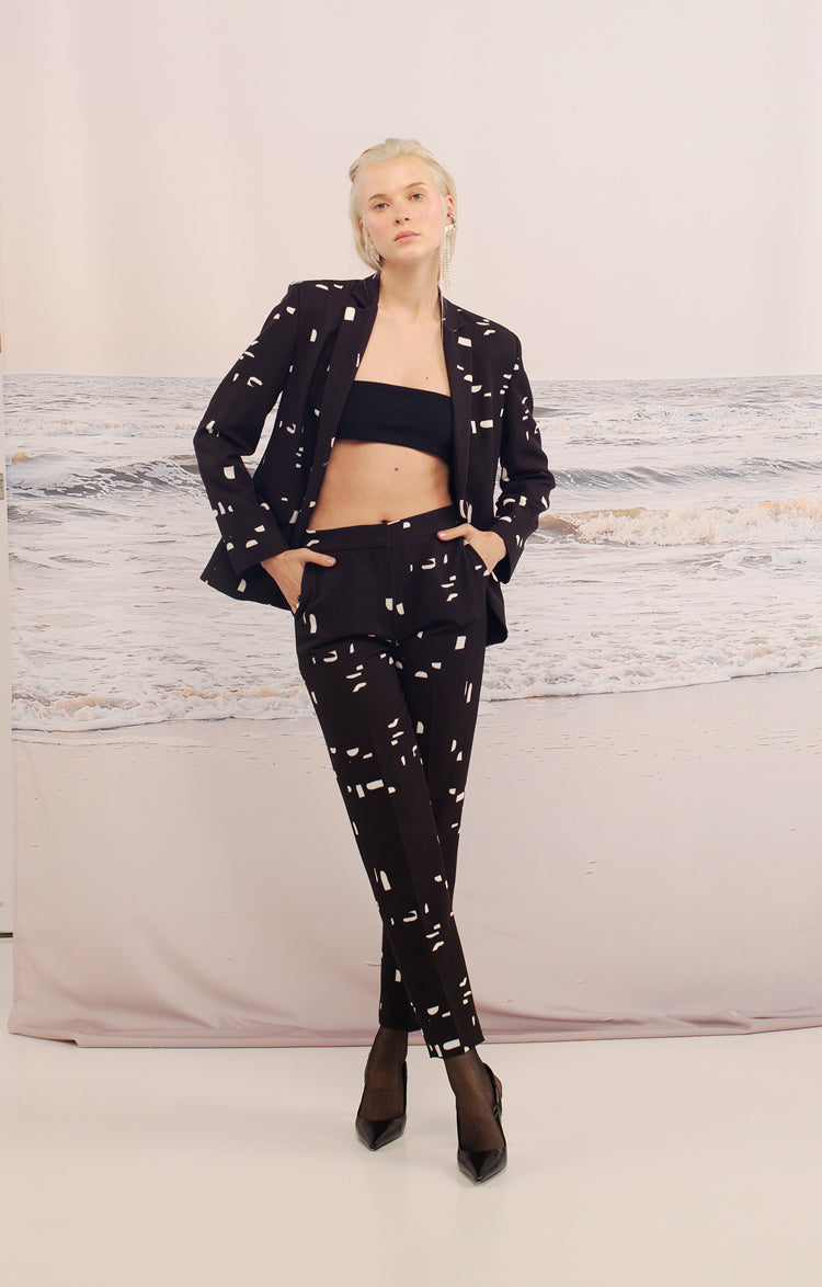 Black Duna Classic Blazer