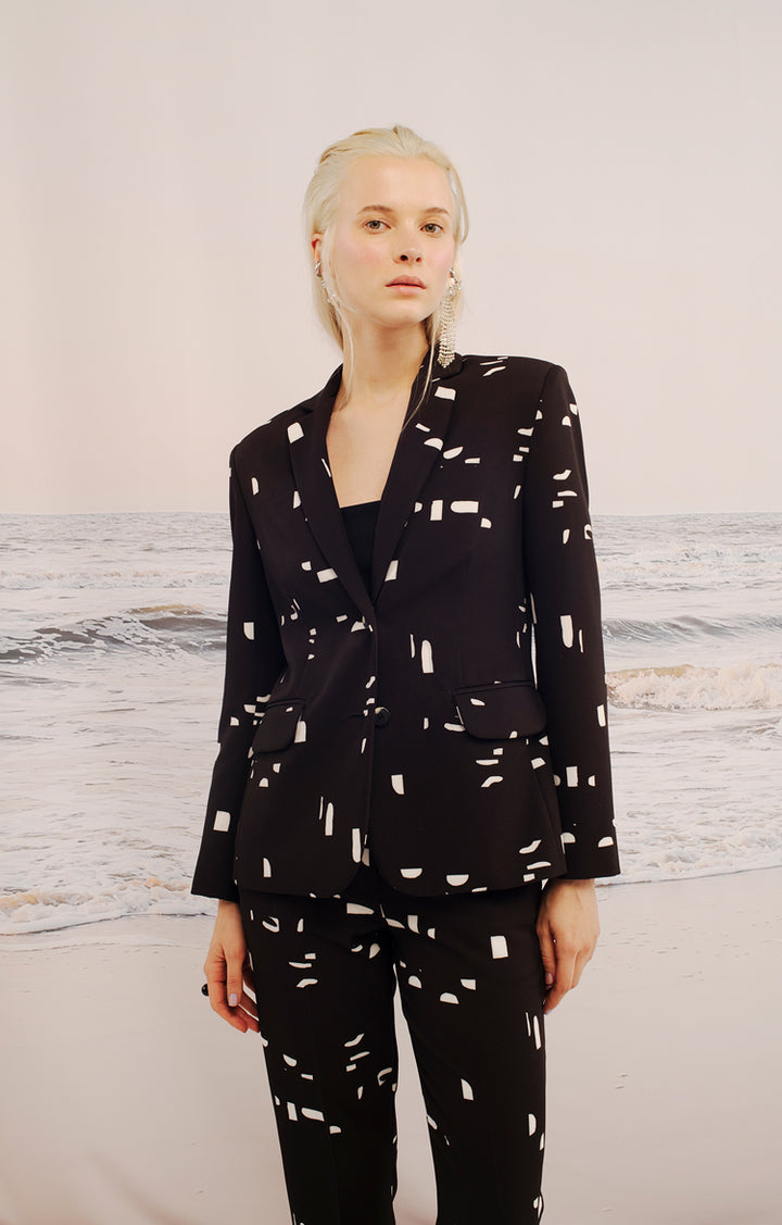 Black Duna Classic Blazer